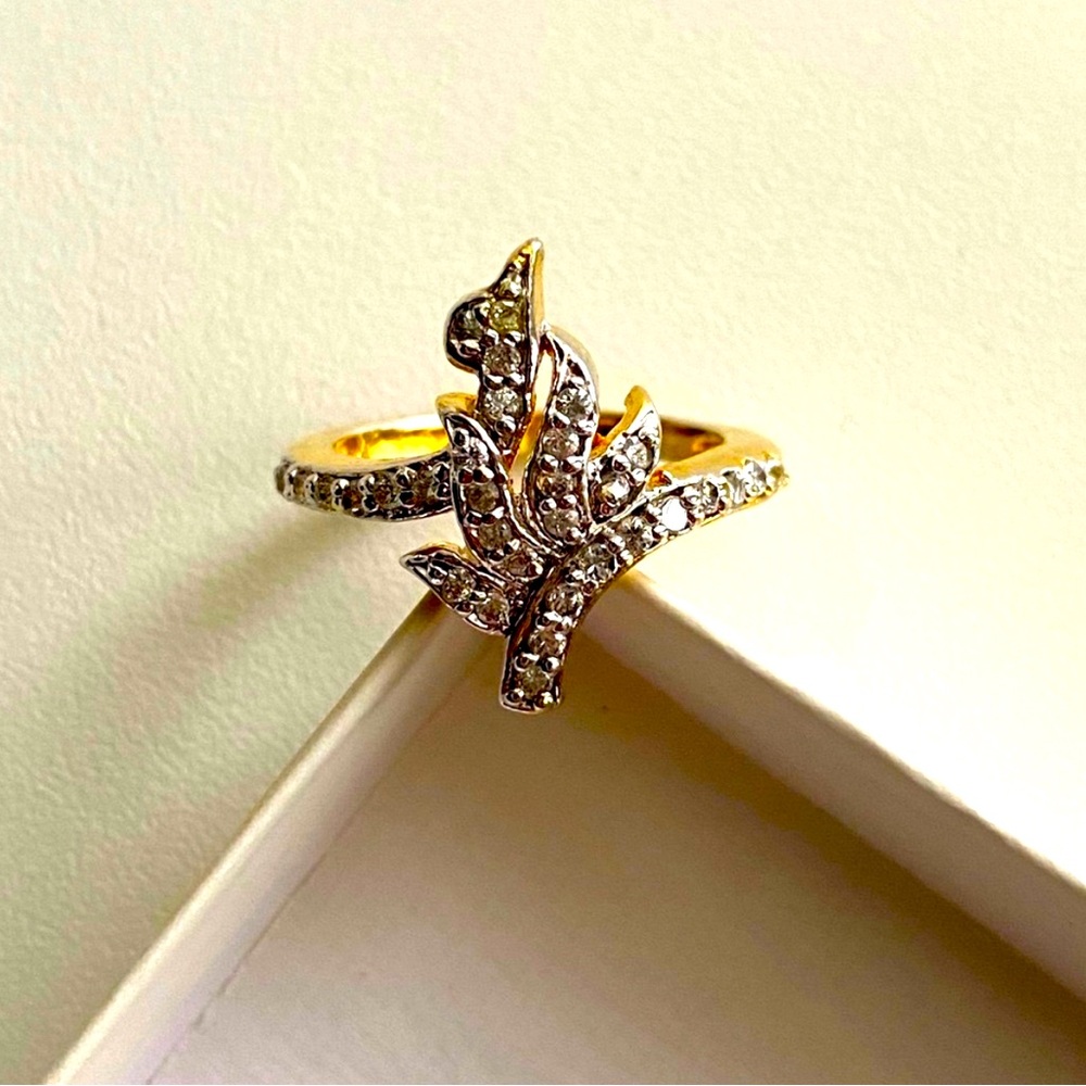 NWOT Yellow Gold Tone Zirconia Ring, Sz: 5